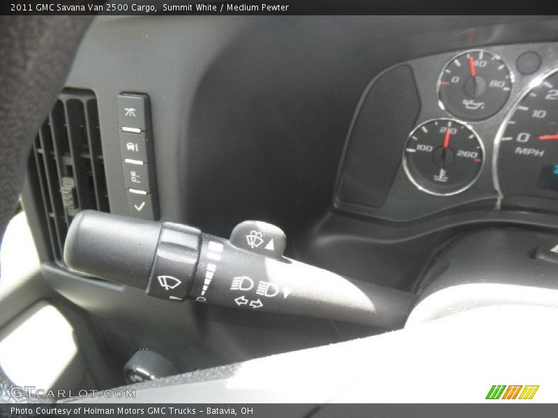 Summit White / Medium Pewter 2011 GMC Savana Van 2500 Cargo