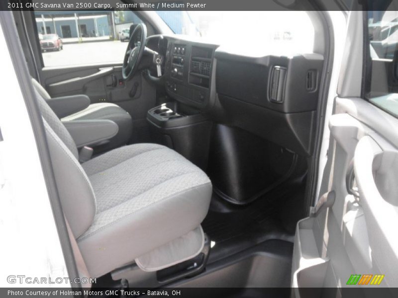 Summit White / Medium Pewter 2011 GMC Savana Van 2500 Cargo