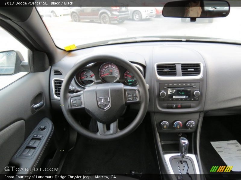 Black / Black 2013 Dodge Avenger SE
