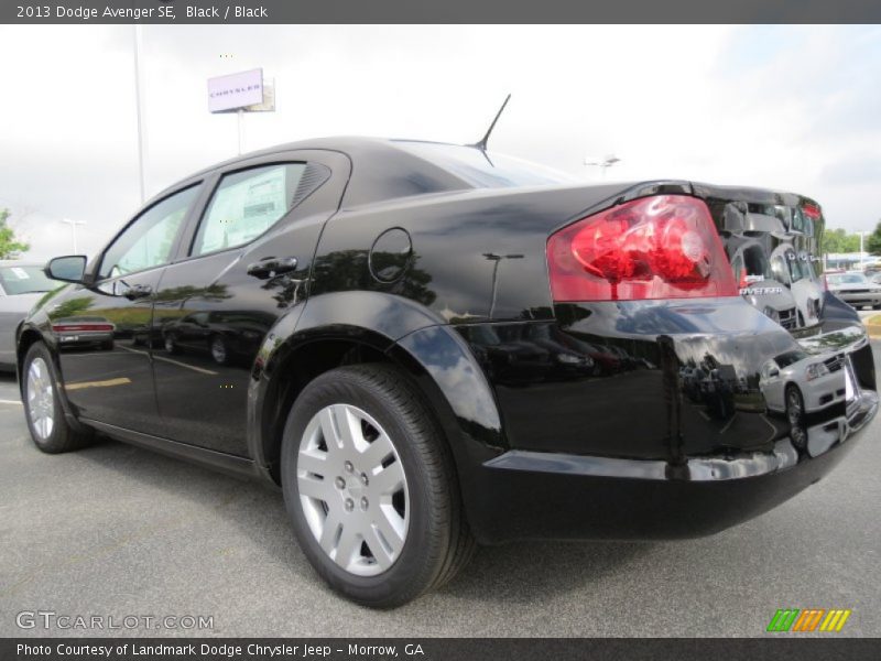Black / Black 2013 Dodge Avenger SE