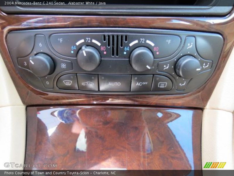 Controls of 2004 C 240 Sedan