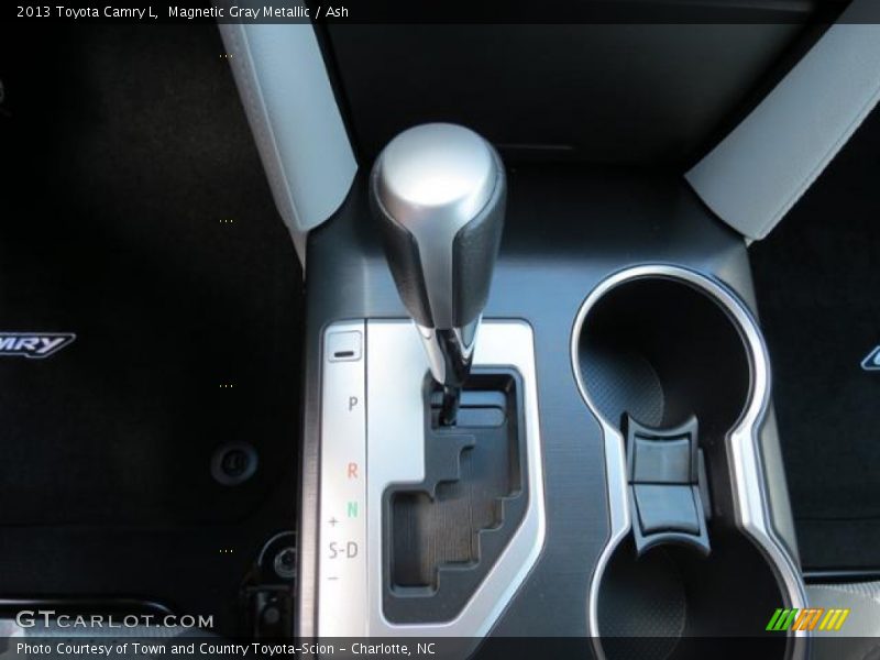 Magnetic Gray Metallic / Ash 2013 Toyota Camry L