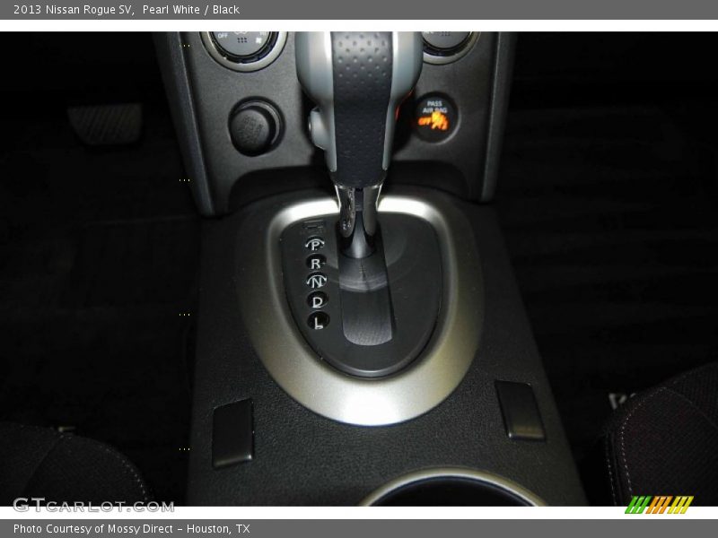 Pearl White / Black 2013 Nissan Rogue SV
