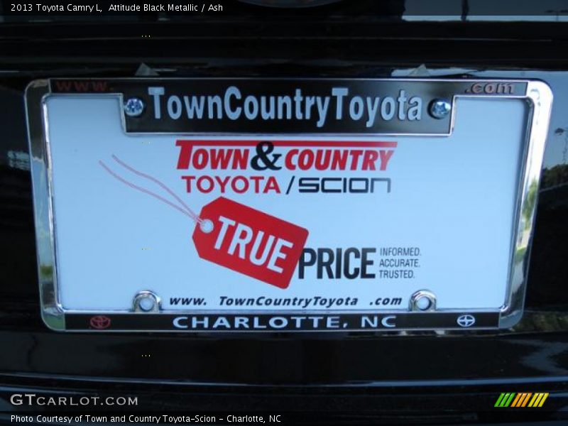 Attitude Black Metallic / Ash 2013 Toyota Camry L