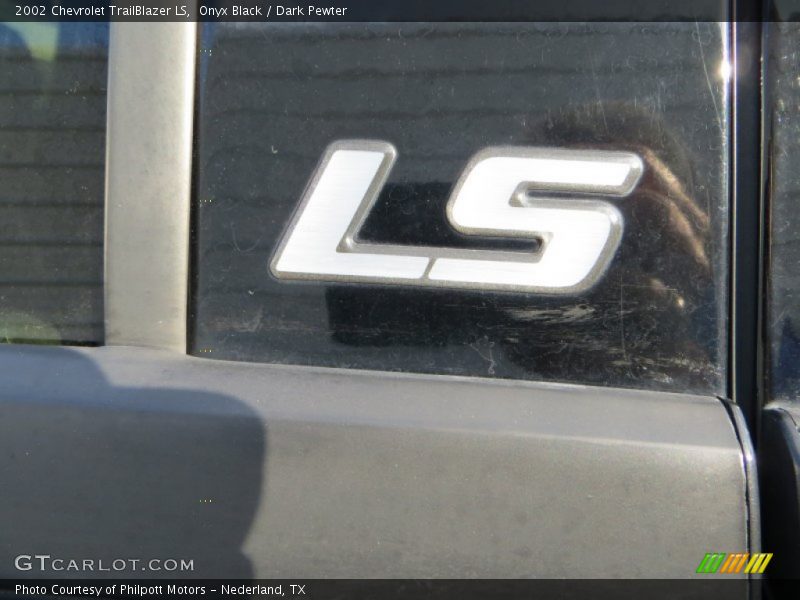 Onyx Black / Dark Pewter 2002 Chevrolet TrailBlazer LS
