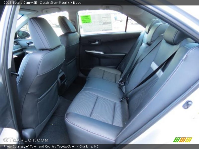 Classic Silver Metallic / Black 2013 Toyota Camry SE