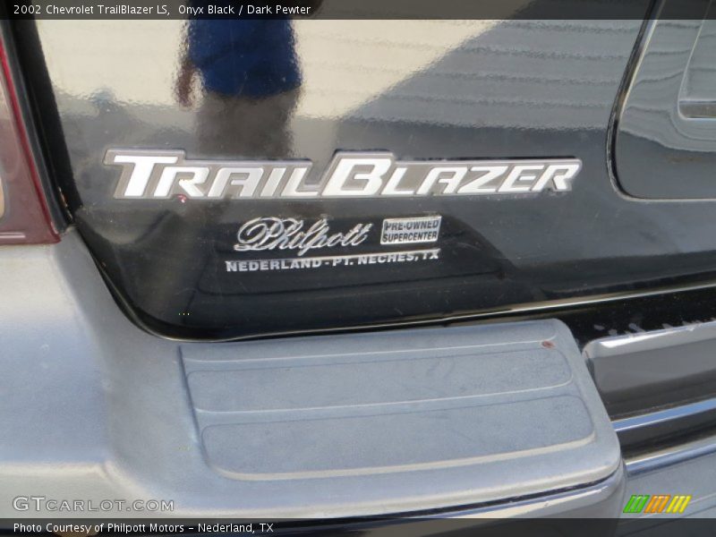 Onyx Black / Dark Pewter 2002 Chevrolet TrailBlazer LS
