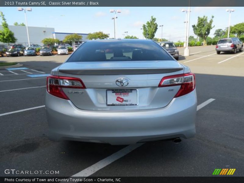 Classic Silver Metallic / Black 2013 Toyota Camry SE