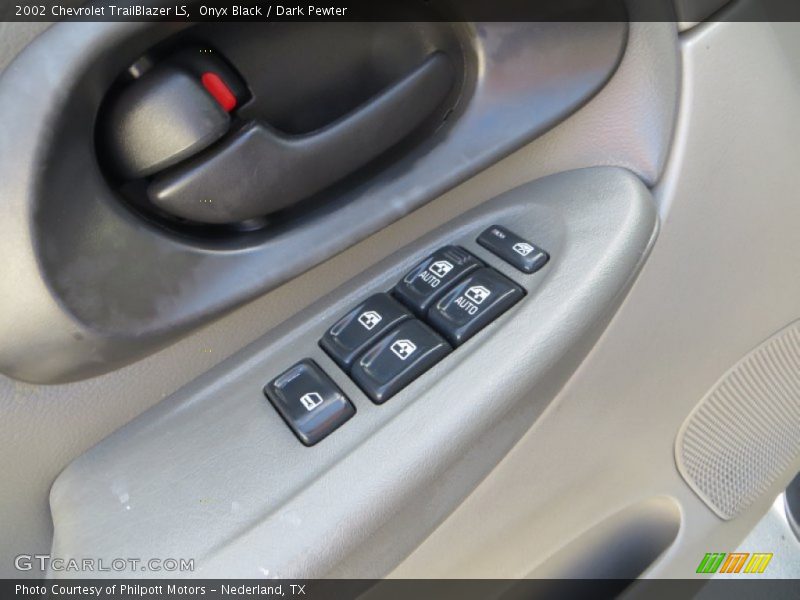 Onyx Black / Dark Pewter 2002 Chevrolet TrailBlazer LS