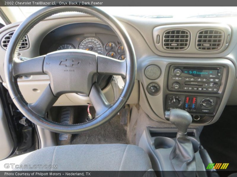 Onyx Black / Dark Pewter 2002 Chevrolet TrailBlazer LS