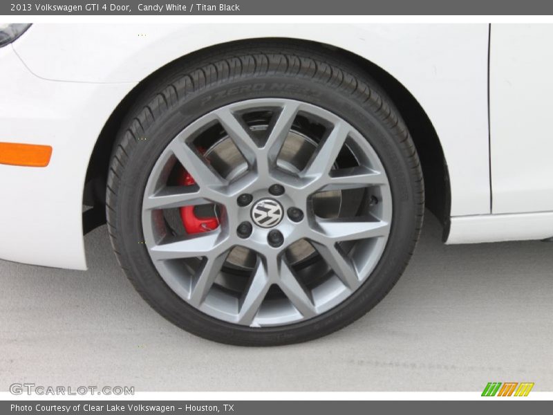Candy White / Titan Black 2013 Volkswagen GTI 4 Door