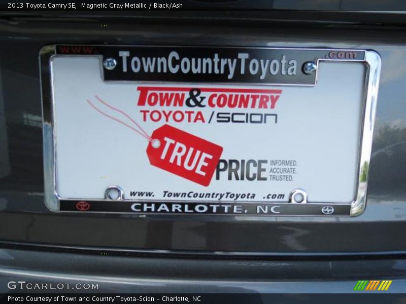 Magnetic Gray Metallic / Black/Ash 2013 Toyota Camry SE