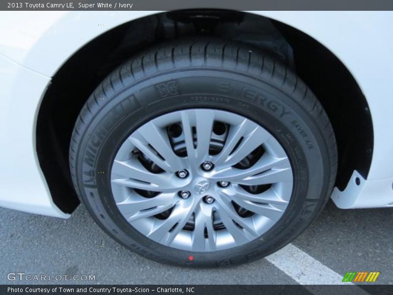 Super White / Ivory 2013 Toyota Camry LE