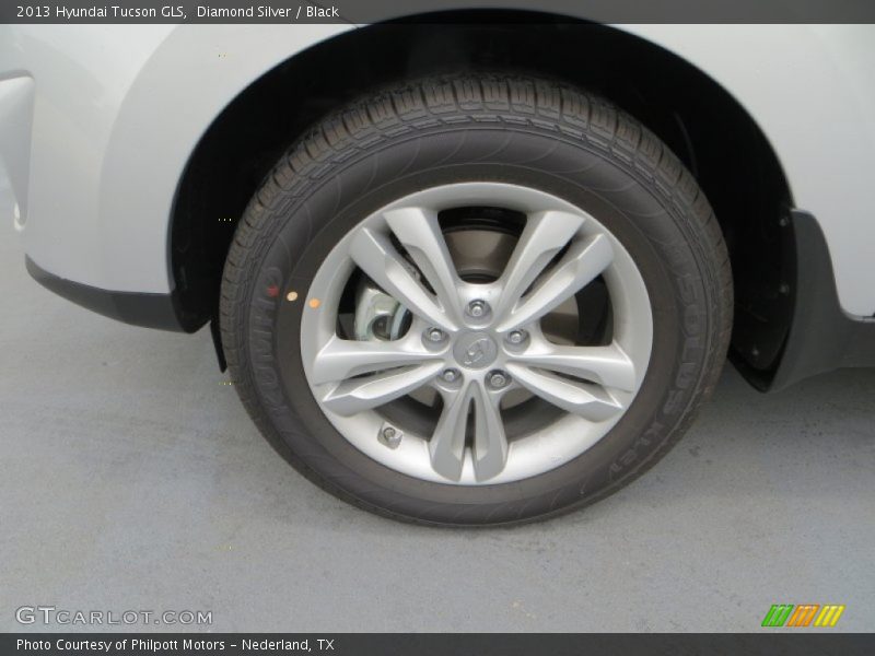 Diamond Silver / Black 2013 Hyundai Tucson GLS