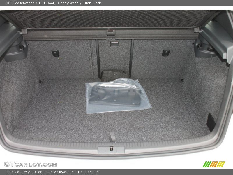 Candy White / Titan Black 2013 Volkswagen GTI 4 Door