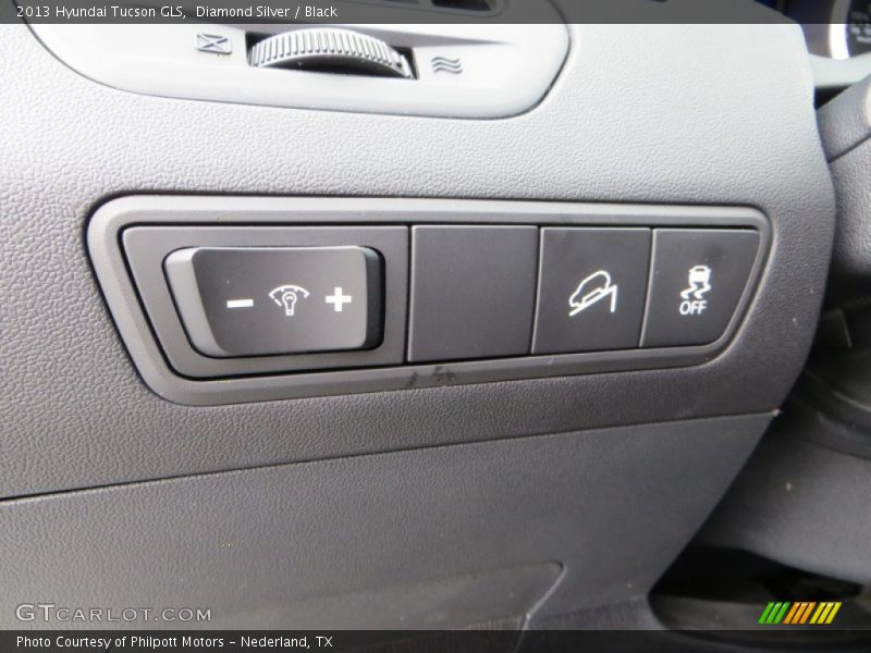 Diamond Silver / Black 2013 Hyundai Tucson GLS