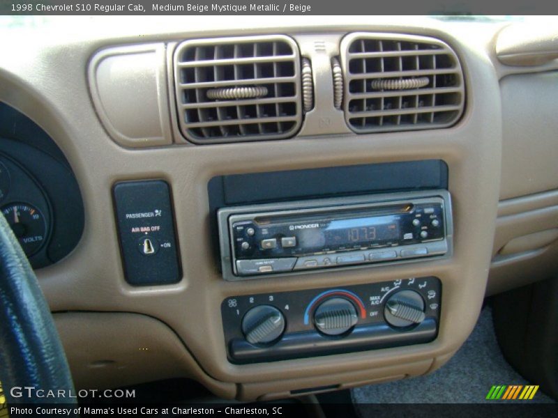 Medium Beige Mystique Metallic / Beige 1998 Chevrolet S10 Regular Cab