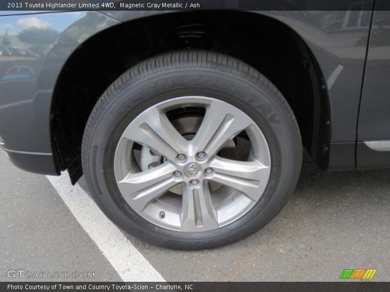 Magnetic Gray Metallic / Ash 2013 Toyota Highlander Limited 4WD