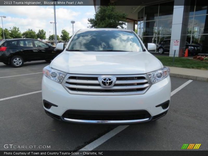 Blizzard White Pearl / Ash 2013 Toyota Highlander