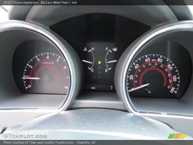 Blizzard White Pearl / Ash 2013 Toyota Highlander