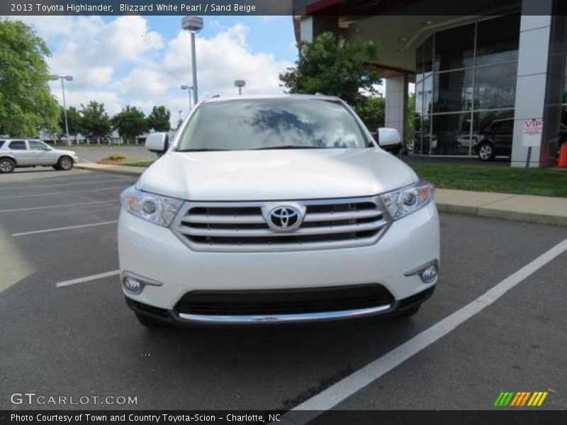 Blizzard White Pearl / Sand Beige 2013 Toyota Highlander