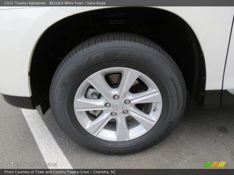 Blizzard White Pearl / Sand Beige 2013 Toyota Highlander