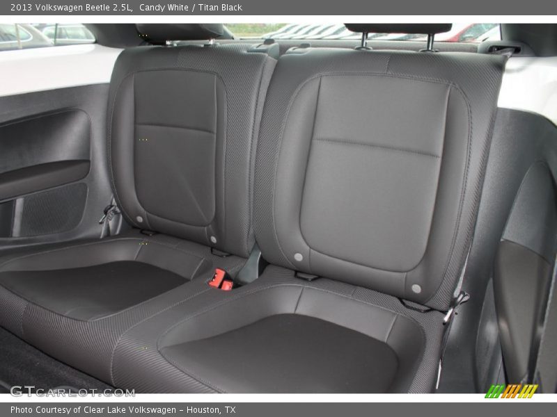 Candy White / Titan Black 2013 Volkswagen Beetle 2.5L