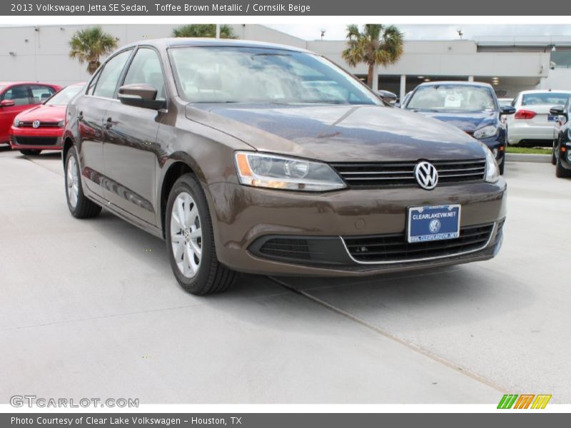 Toffee Brown Metallic / Cornsilk Beige 2013 Volkswagen Jetta SE Sedan