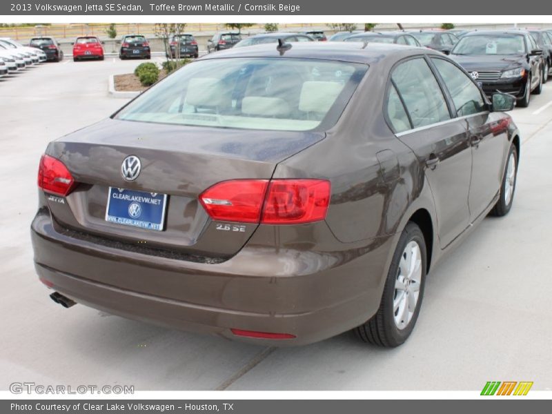 Toffee Brown Metallic / Cornsilk Beige 2013 Volkswagen Jetta SE Sedan