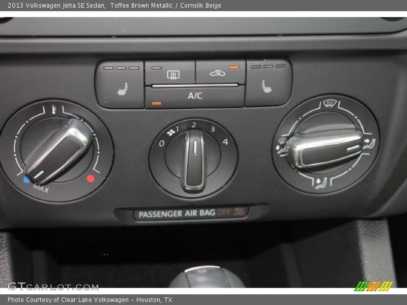 Toffee Brown Metallic / Cornsilk Beige 2013 Volkswagen Jetta SE Sedan