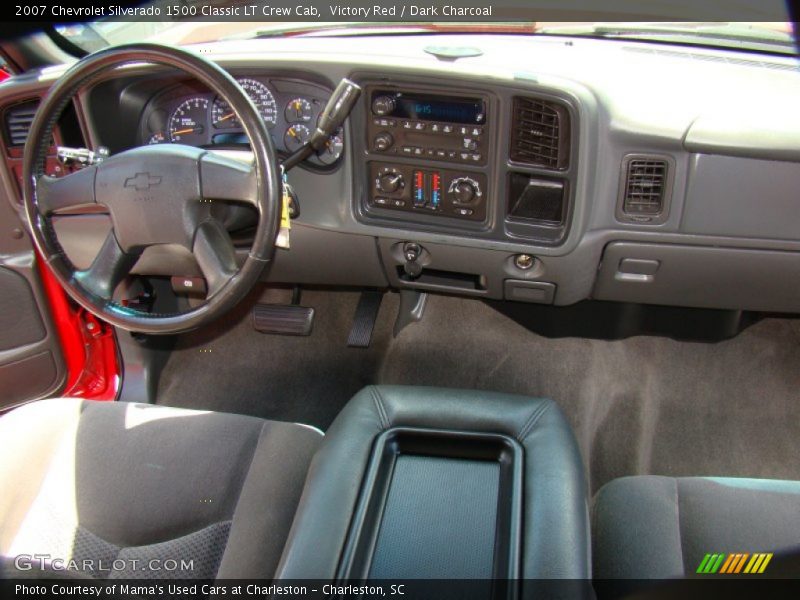 Victory Red / Dark Charcoal 2007 Chevrolet Silverado 1500 Classic LT Crew Cab