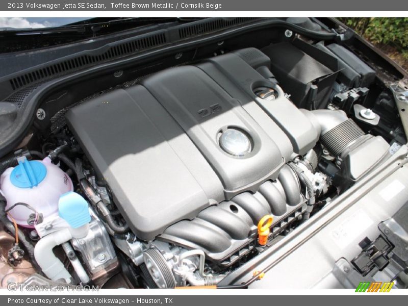 Toffee Brown Metallic / Cornsilk Beige 2013 Volkswagen Jetta SE Sedan