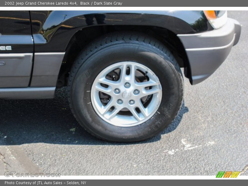  2002 Grand Cherokee Laredo 4x4 Wheel