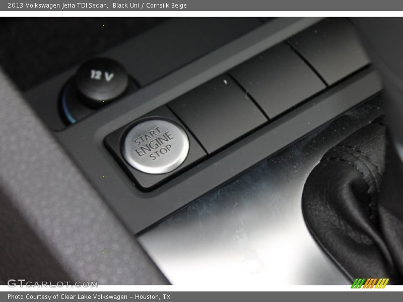 Black Uni / Cornsilk Beige 2013 Volkswagen Jetta TDI Sedan