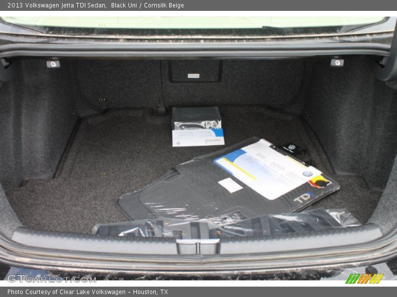 Black Uni / Cornsilk Beige 2013 Volkswagen Jetta TDI Sedan