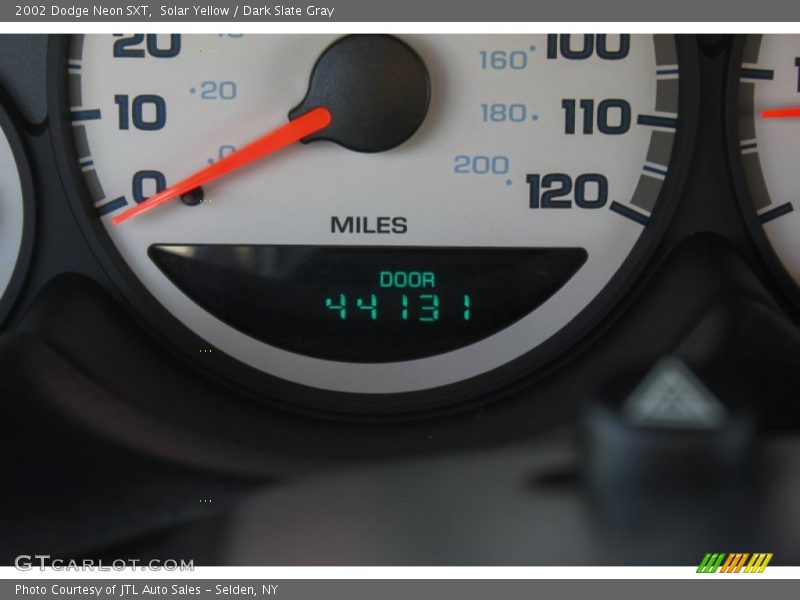Solar Yellow / Dark Slate Gray 2002 Dodge Neon SXT