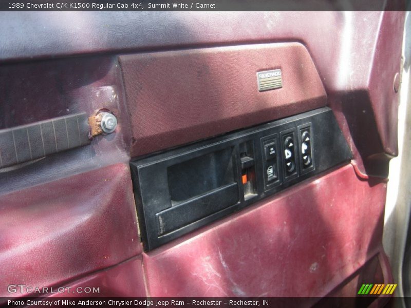 Summit White / Garnet 1989 Chevrolet C/K K1500 Regular Cab 4x4