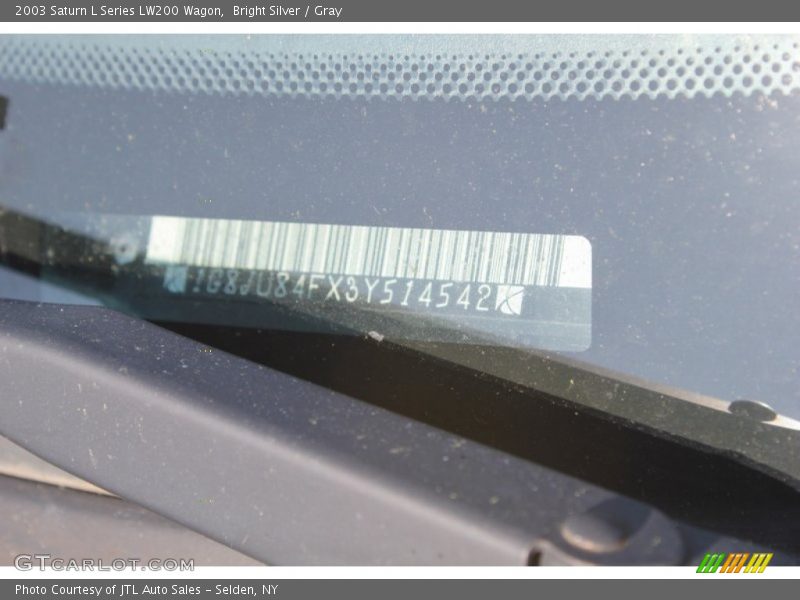 Bright Silver / Gray 2003 Saturn L Series LW200 Wagon