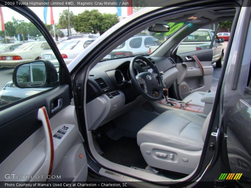 Magnetic Gray Metallic / Ash 2009 Toyota Highlander Limited 4WD