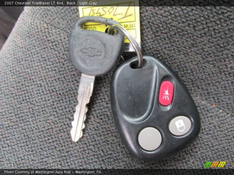 Black / Light Gray 2007 Chevrolet TrailBlazer LT 4x4