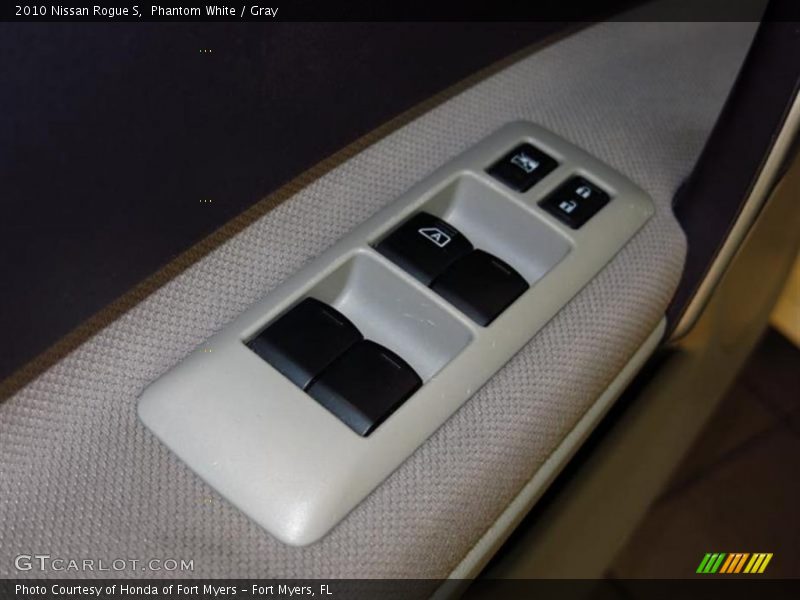 Phantom White / Gray 2010 Nissan Rogue S