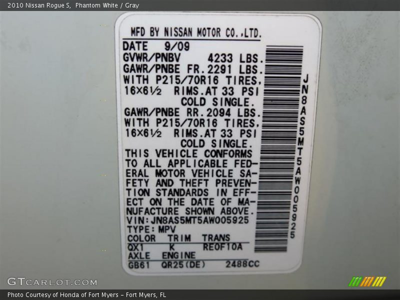 Phantom White / Gray 2010 Nissan Rogue S