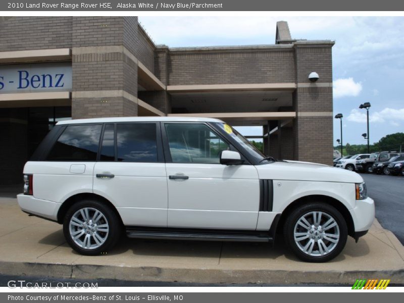 Alaska White / Navy Blue/Parchment 2010 Land Rover Range Rover HSE