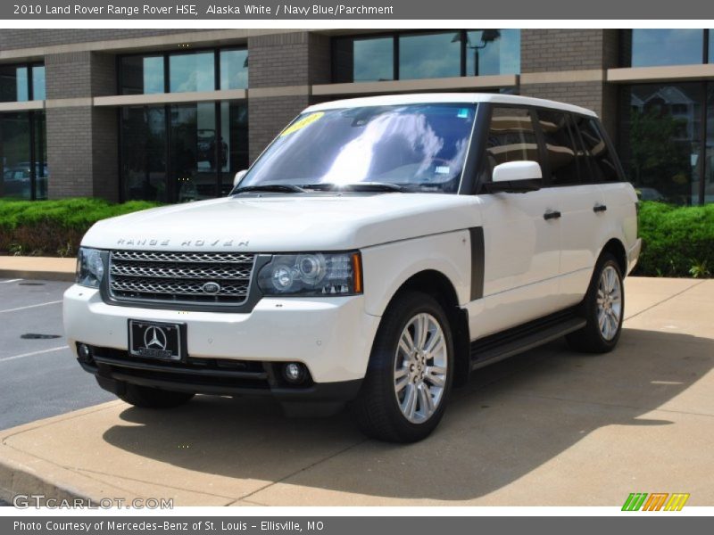 Alaska White / Navy Blue/Parchment 2010 Land Rover Range Rover HSE