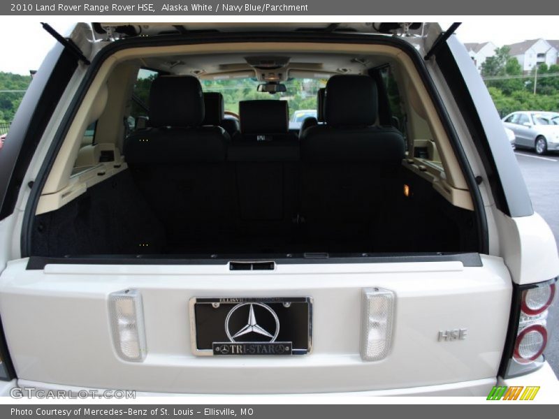 Alaska White / Navy Blue/Parchment 2010 Land Rover Range Rover HSE