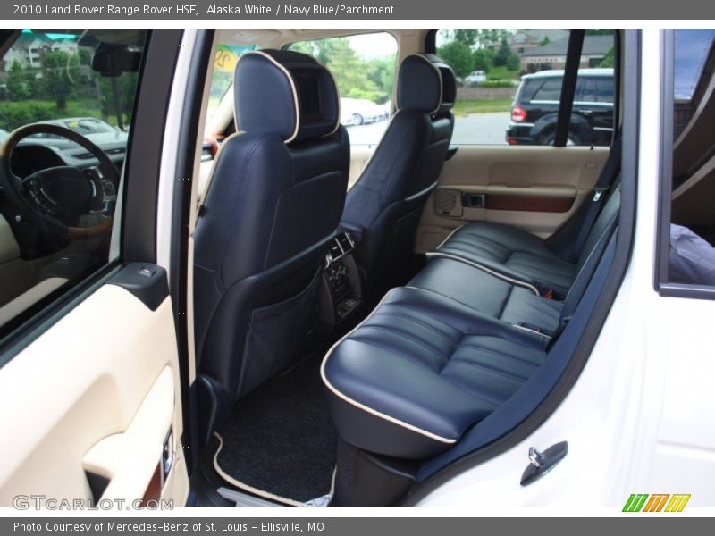 Alaska White / Navy Blue/Parchment 2010 Land Rover Range Rover HSE