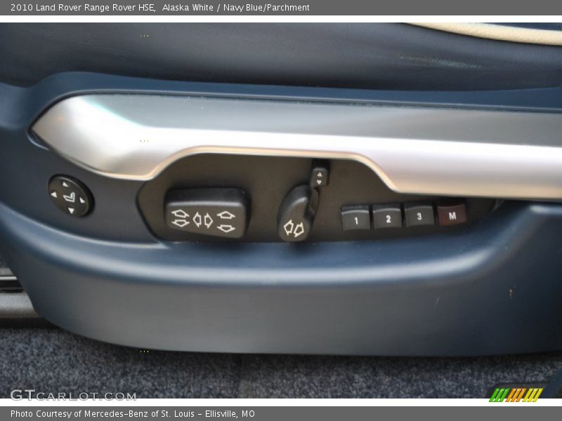 Alaska White / Navy Blue/Parchment 2010 Land Rover Range Rover HSE