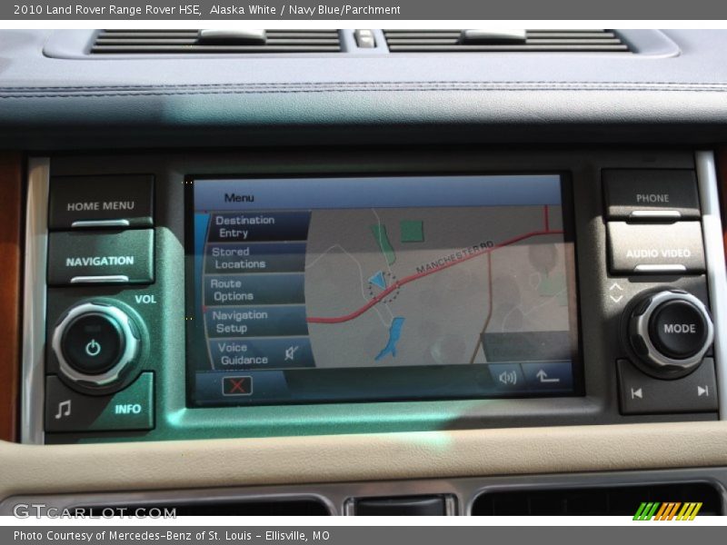 Alaska White / Navy Blue/Parchment 2010 Land Rover Range Rover HSE