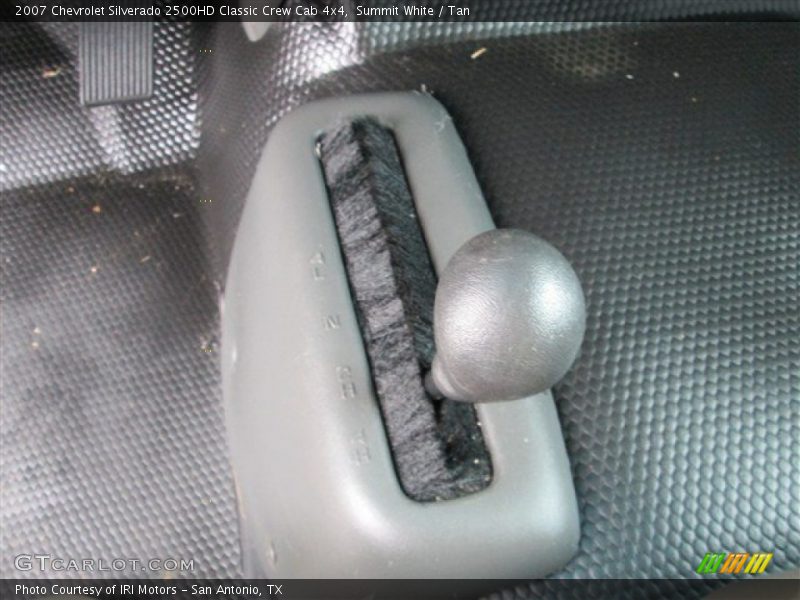 Summit White / Tan 2007 Chevrolet Silverado 2500HD Classic Crew Cab 4x4