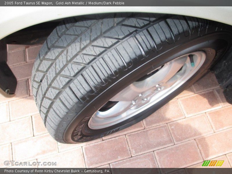 Gold Ash Metallic / Medium/Dark Pebble 2005 Ford Taurus SE Wagon